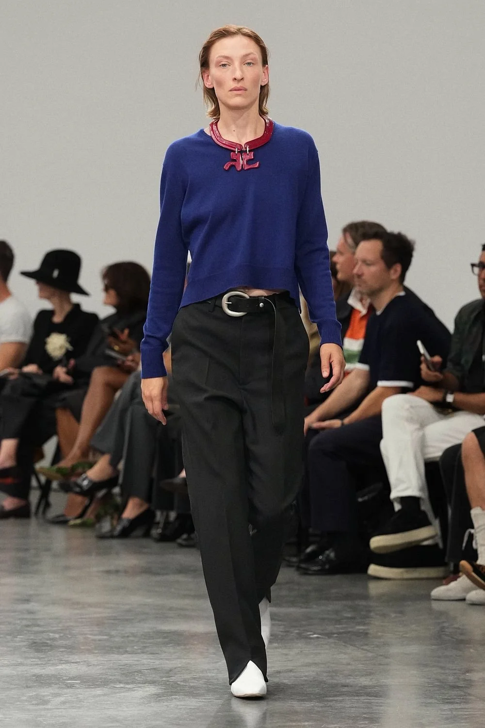 courreges-spring-2027-ready-to-wear-look-08.jpg