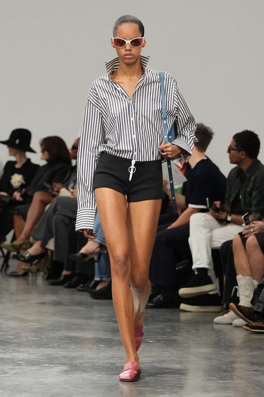 courreges-spring-2027-ready-to-wear-look-15.jpg