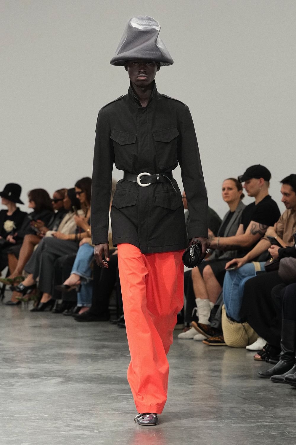 courreges-spring-2027-ready-to-wear-look-17.jpg