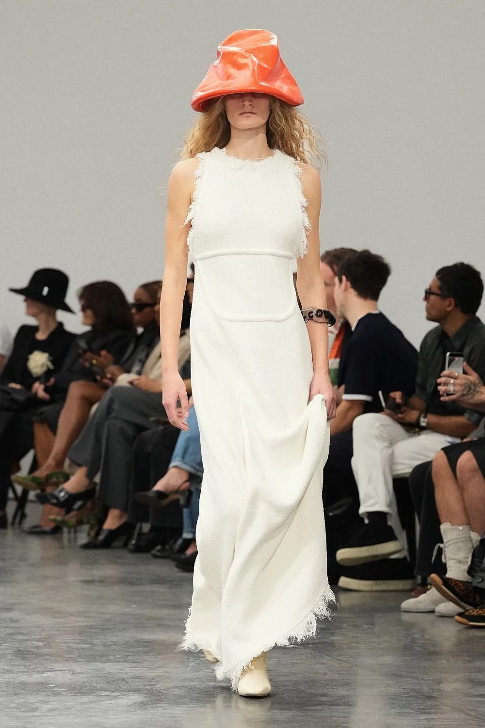 courreges-spring-2027-ready-to-wear-look-19.jpg