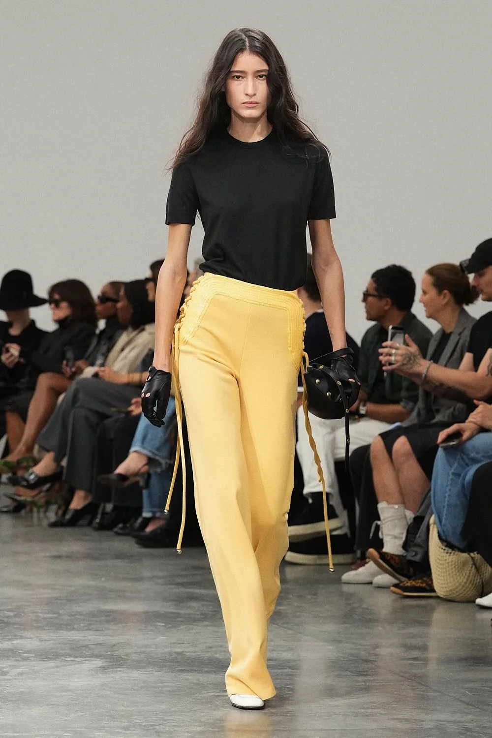 courreges-spring-2027-ready-to-wear-look-21.jpg