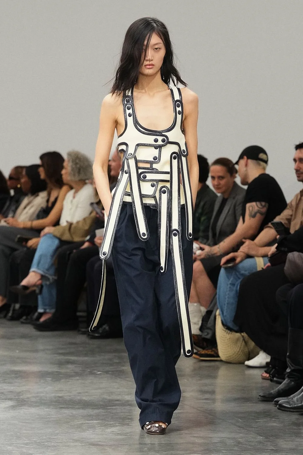 courreges-spring-2027-ready-to-wear-look-22.jpg