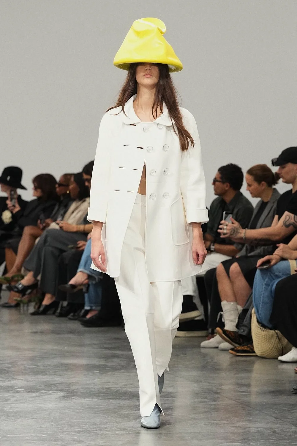 courreges-spring-2027-ready-to-wear-look-26.jpg
