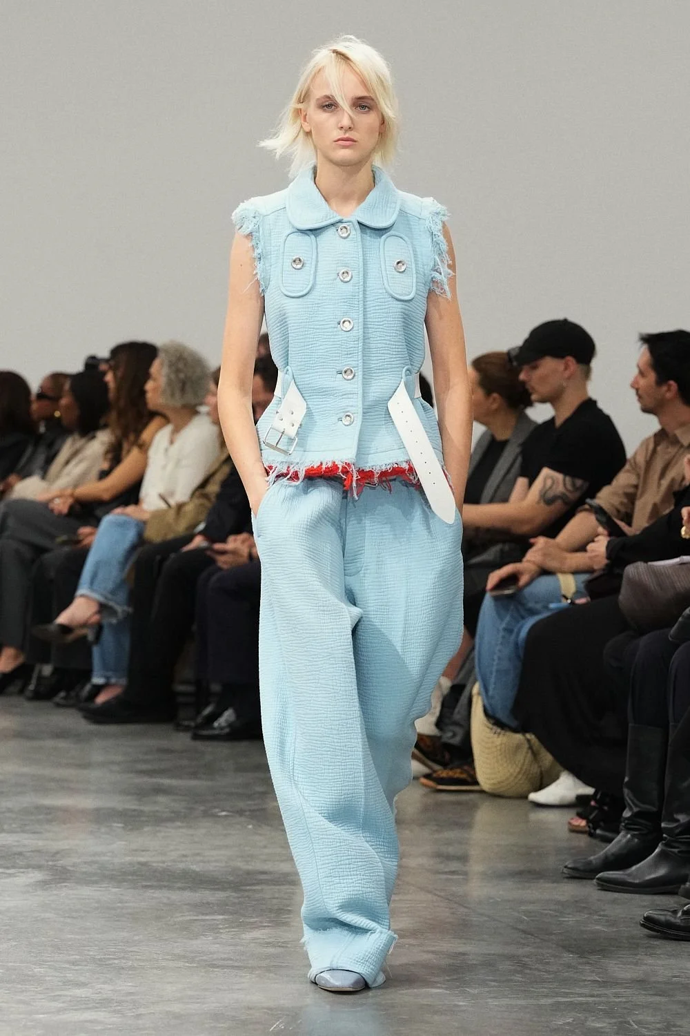 courreges-spring-2027-ready-to-wear-look-34.jpg