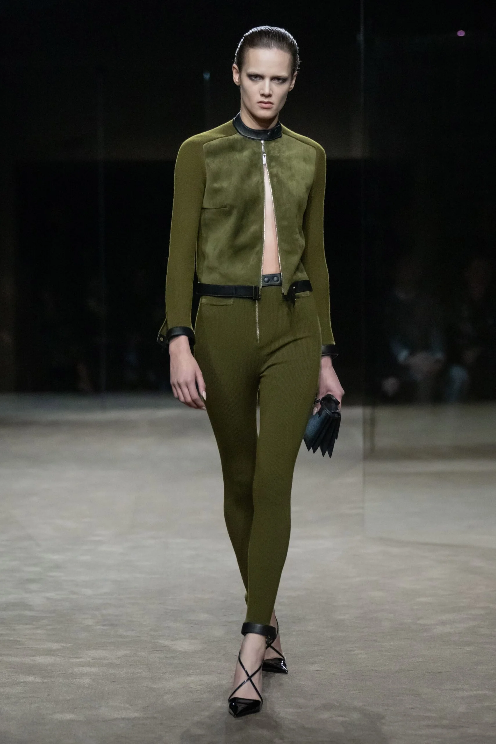 tom-ford-spring-2027-ready-to-wear-look-13-scaled.jpg
