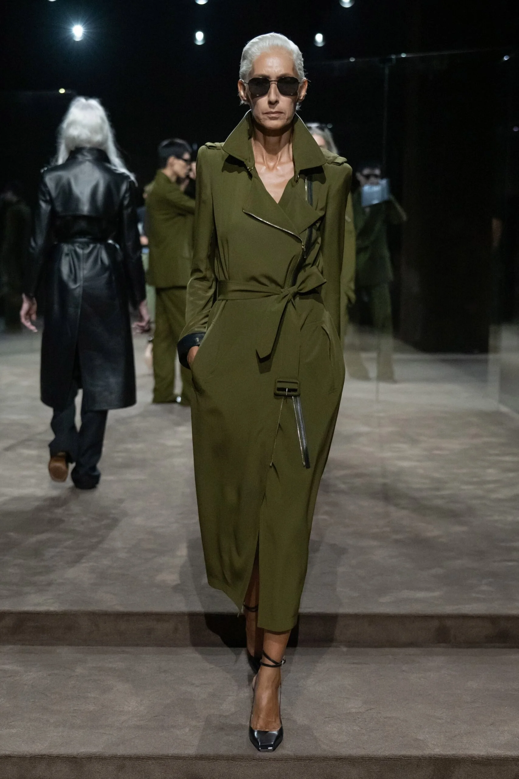 tom-ford-spring-2027-ready-to-wear-look-15-scaled.jpg