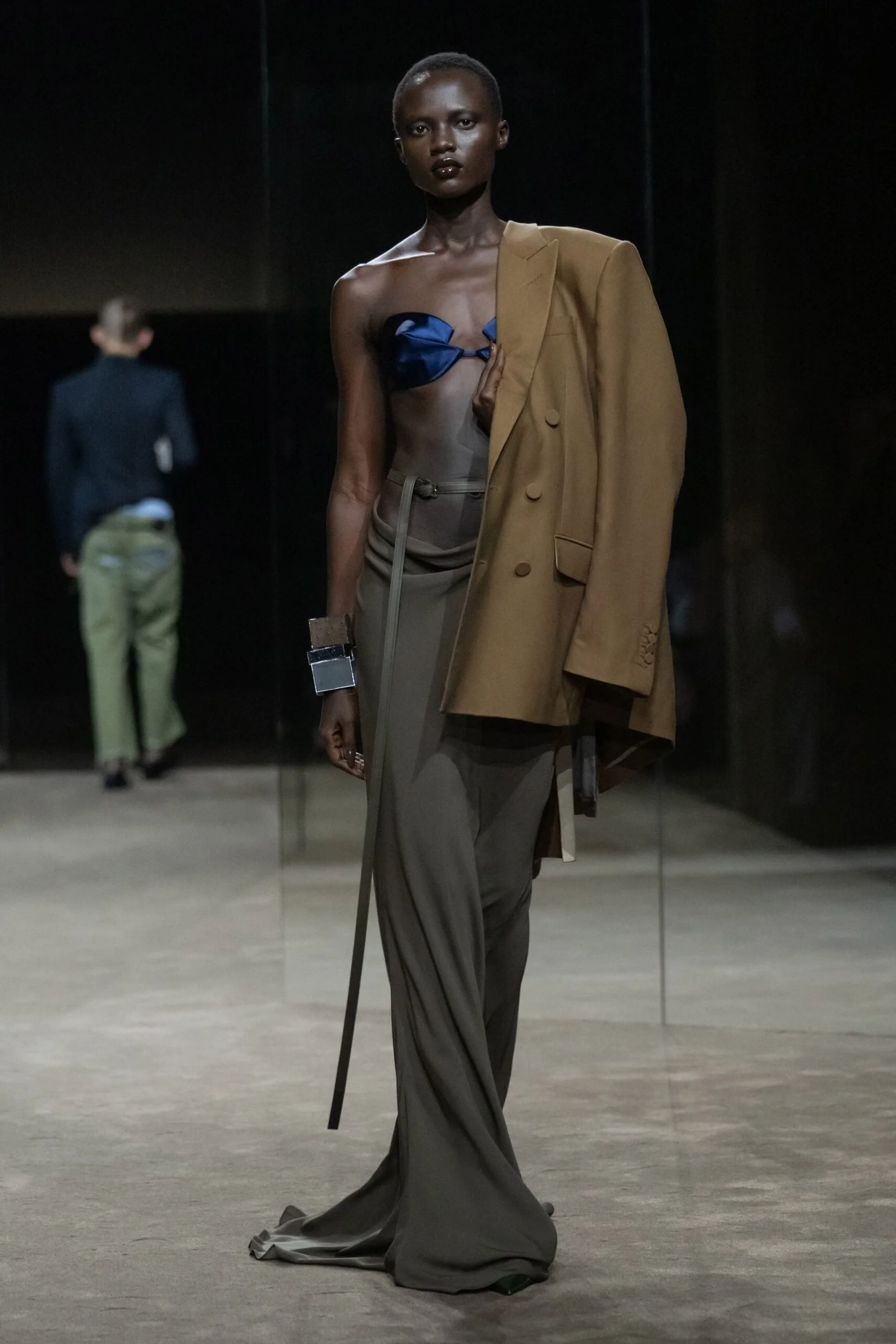 tom-ford-spring-2027-ready-to-wear-look-23-scaled.jpg