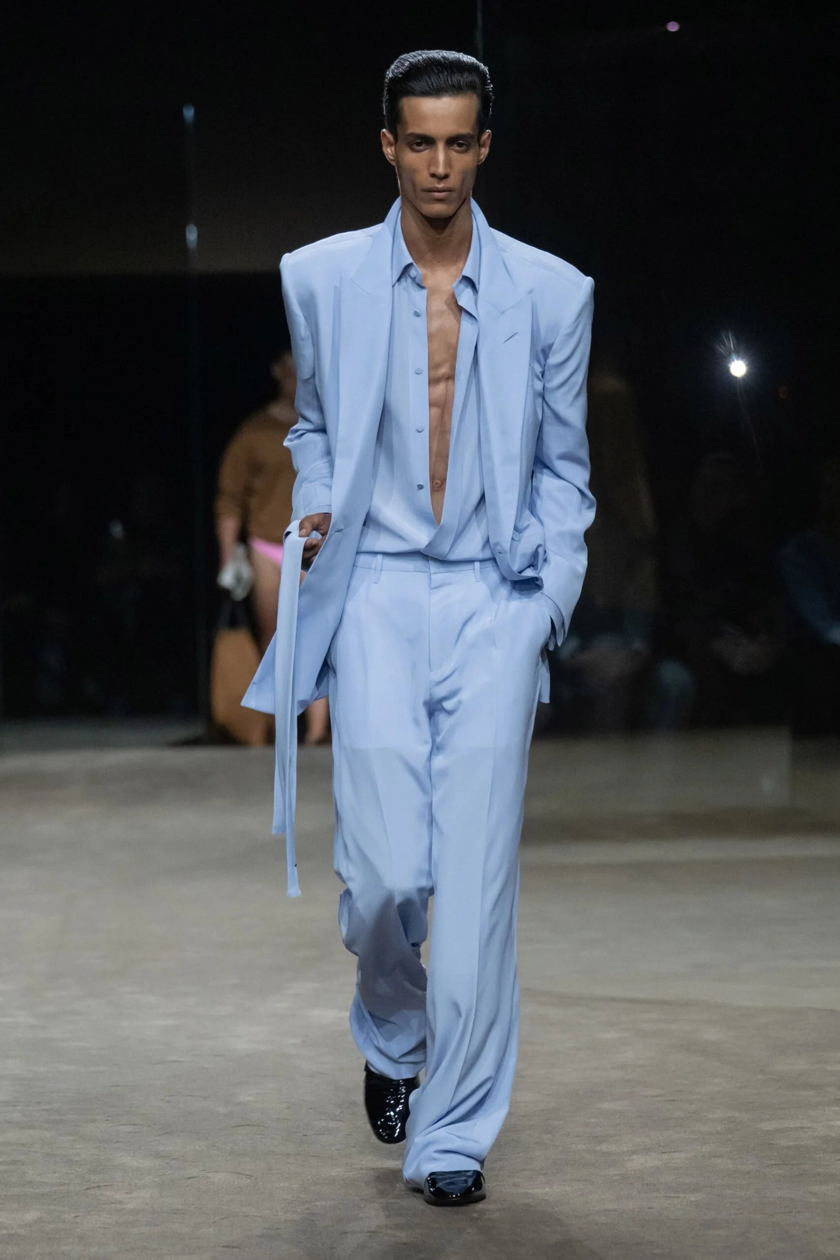 tom-ford-spring-2027-ready-to-wear-look-31-scaled.jpg