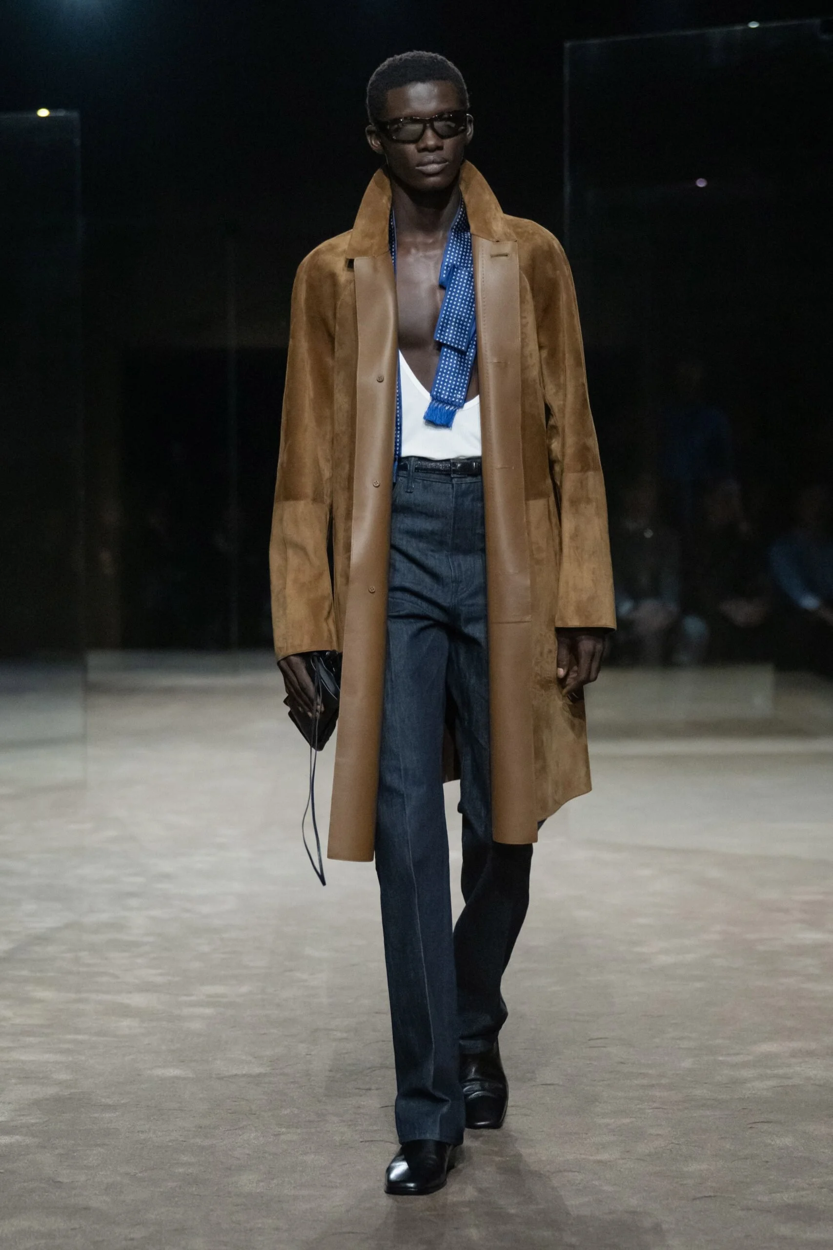 tom-ford-spring-2027-ready-to-wear-look-32-scaled.jpg