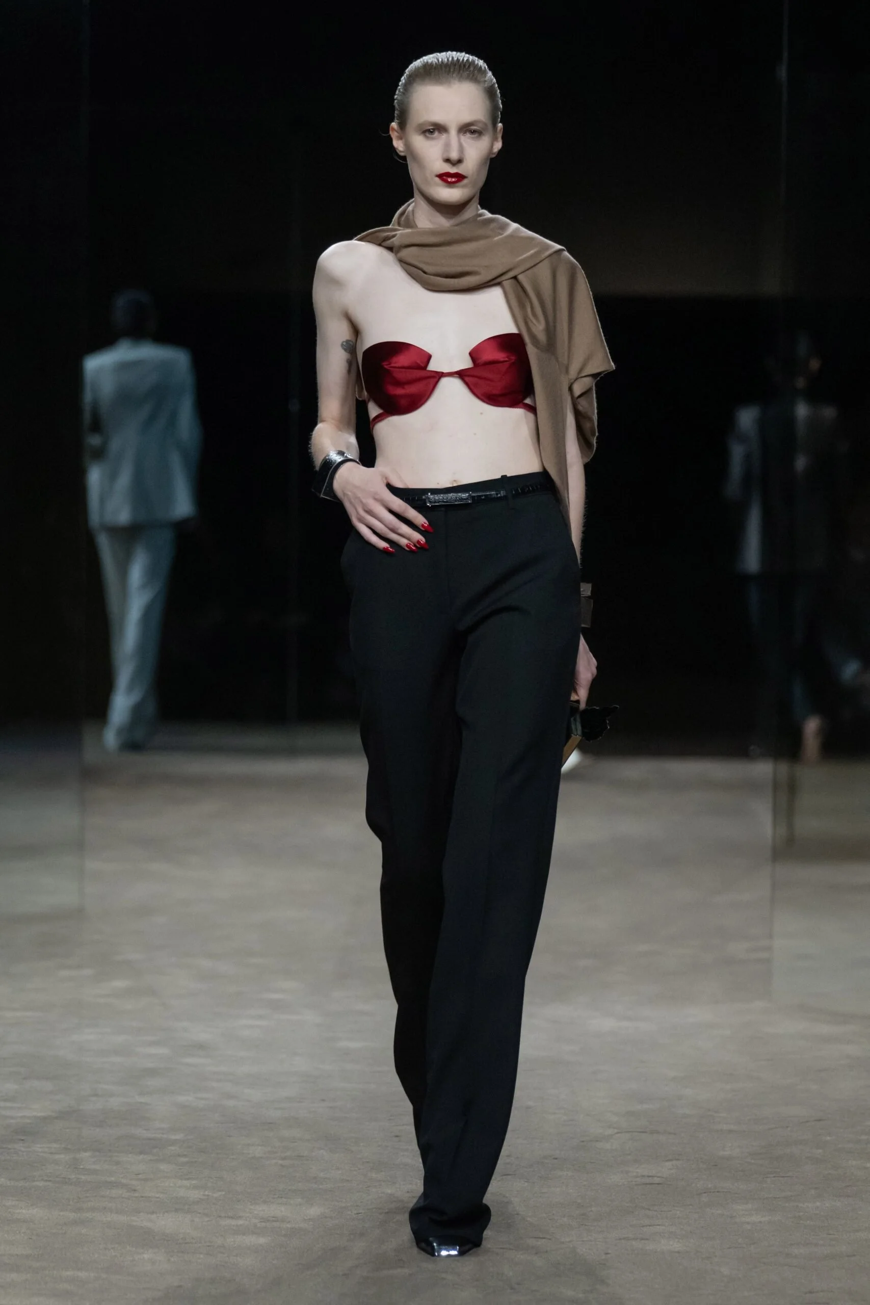 tom-ford-spring-2027-ready-to-wear-look-44-scaled.jpg
