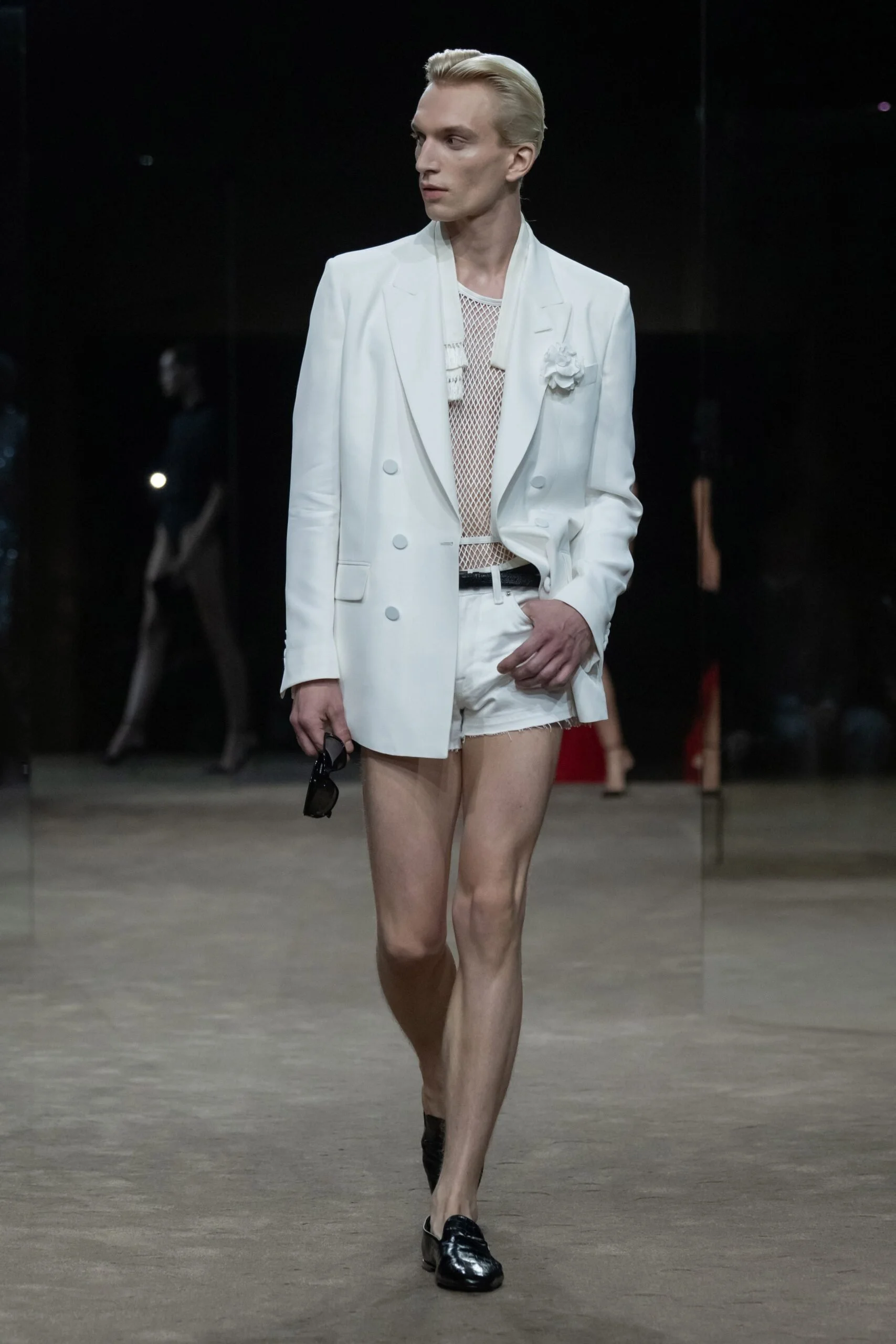 tom-ford-spring-2027-ready-to-wear-look-56-scaled.jpg