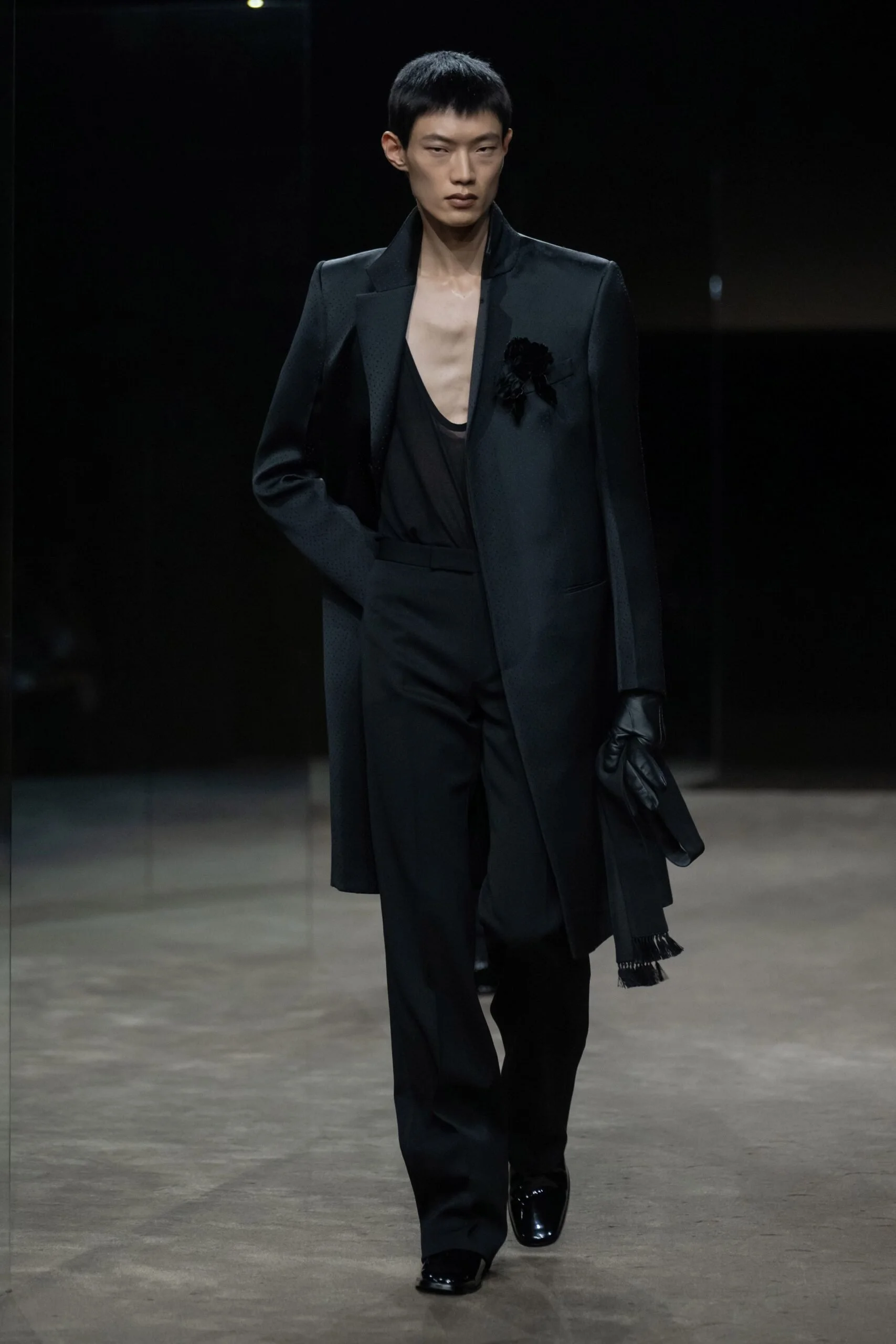 tom-ford-spring-2027-ready-to-wear-look-59-scaled.jpg