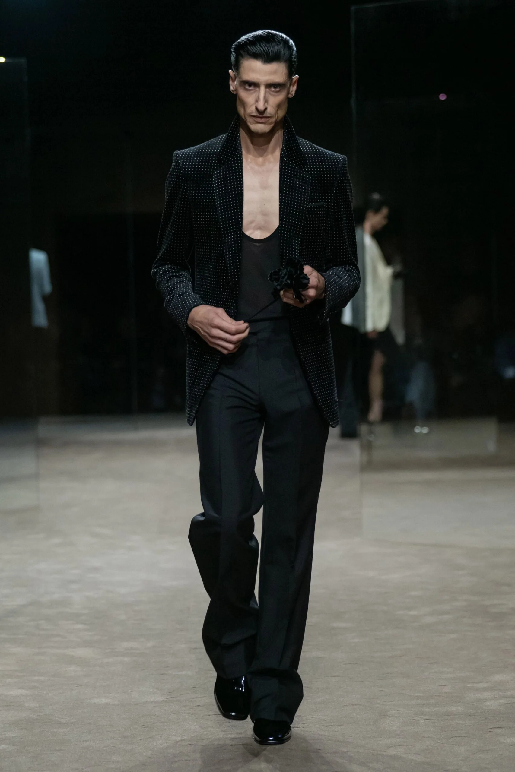 tom-ford-spring-2027-ready-to-wear-look-60-scaled.jpg