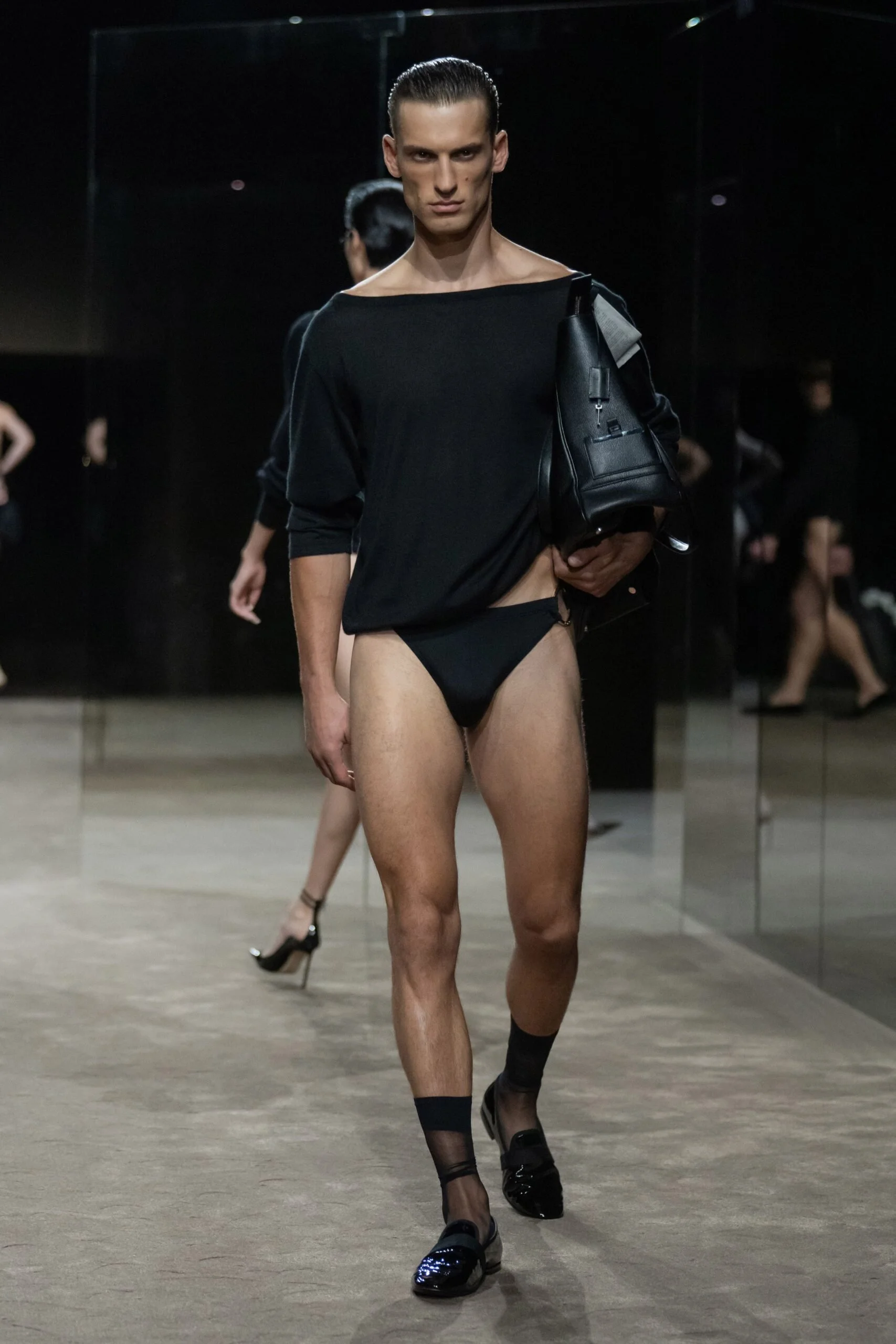 tom-ford-spring-2027-ready-to-wear-look-65-scaled.jpg