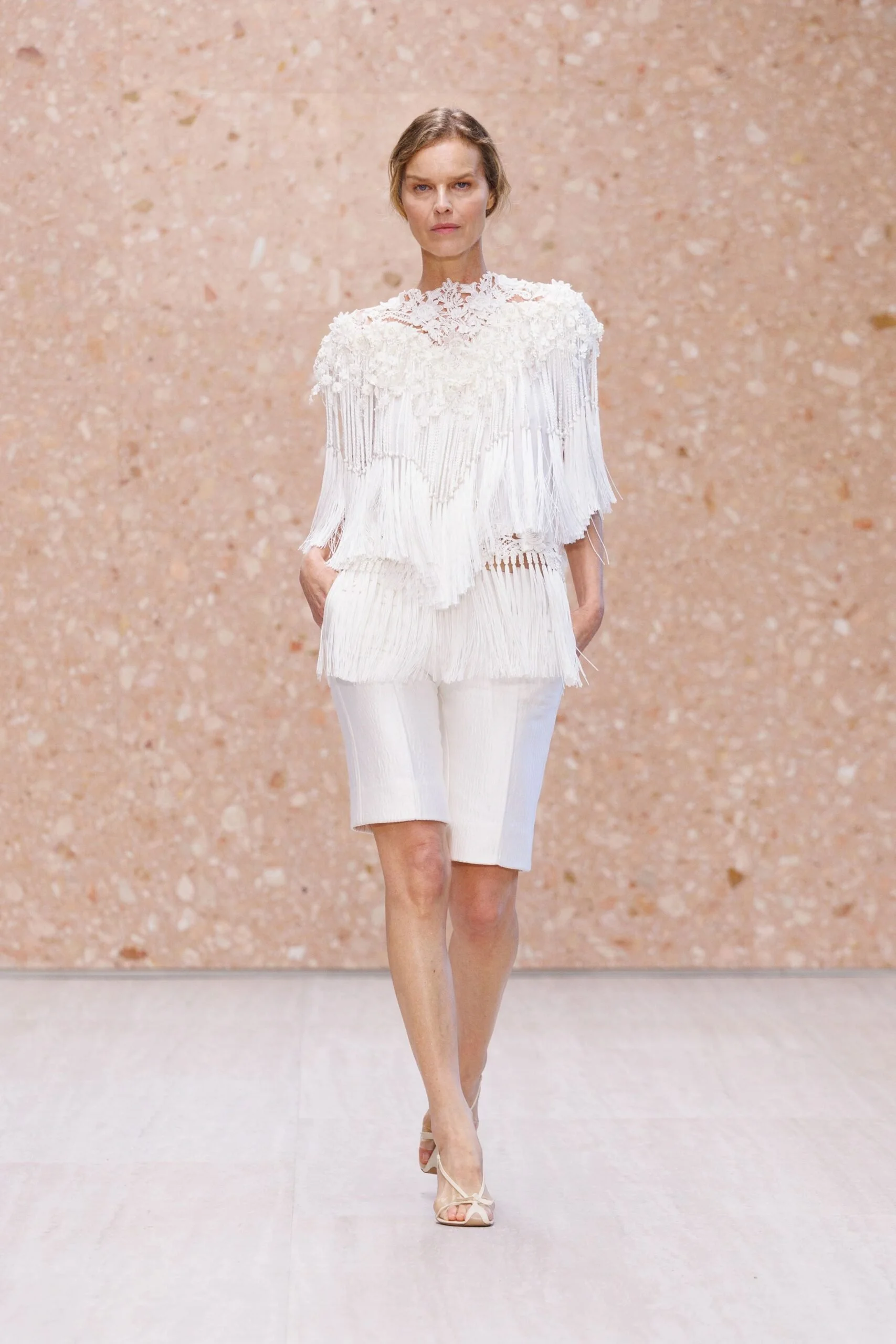 chloe-spring-2027-ready-to-wear-look-08-scaled.jpg