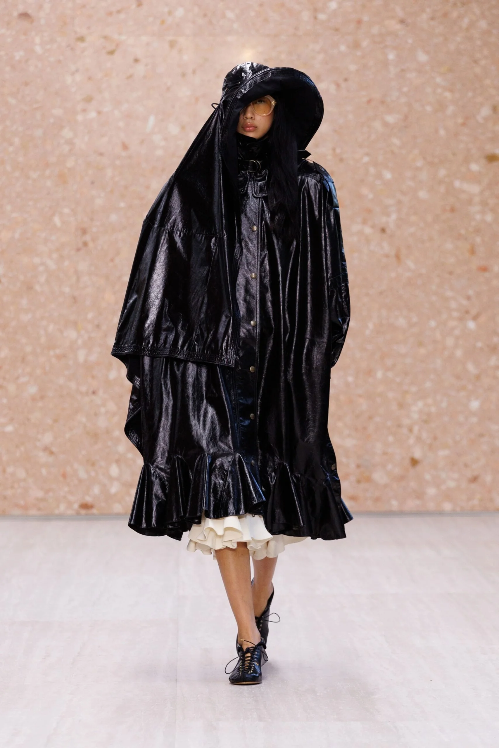 chloe-spring-2027-ready-to-wear-look-22-scaled.jpg