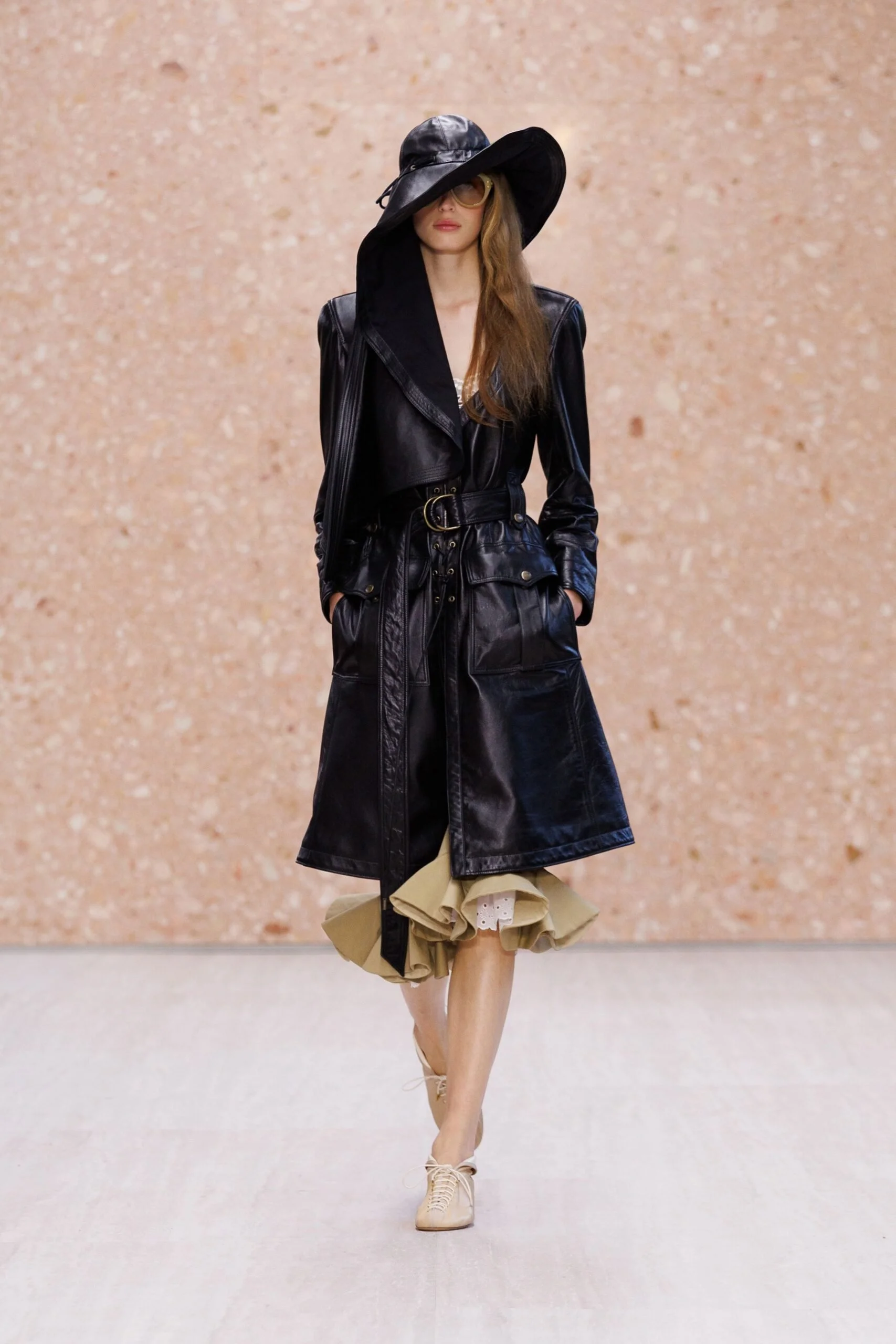 chloe-spring-2027-ready-to-wear-look-24-scaled.jpg