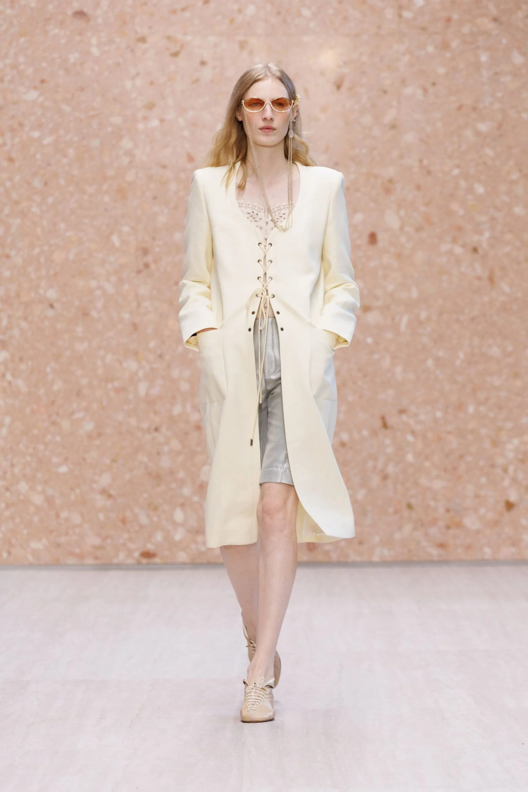 chloe-spring-2027-ready-to-wear-look-37-scaled.jpg