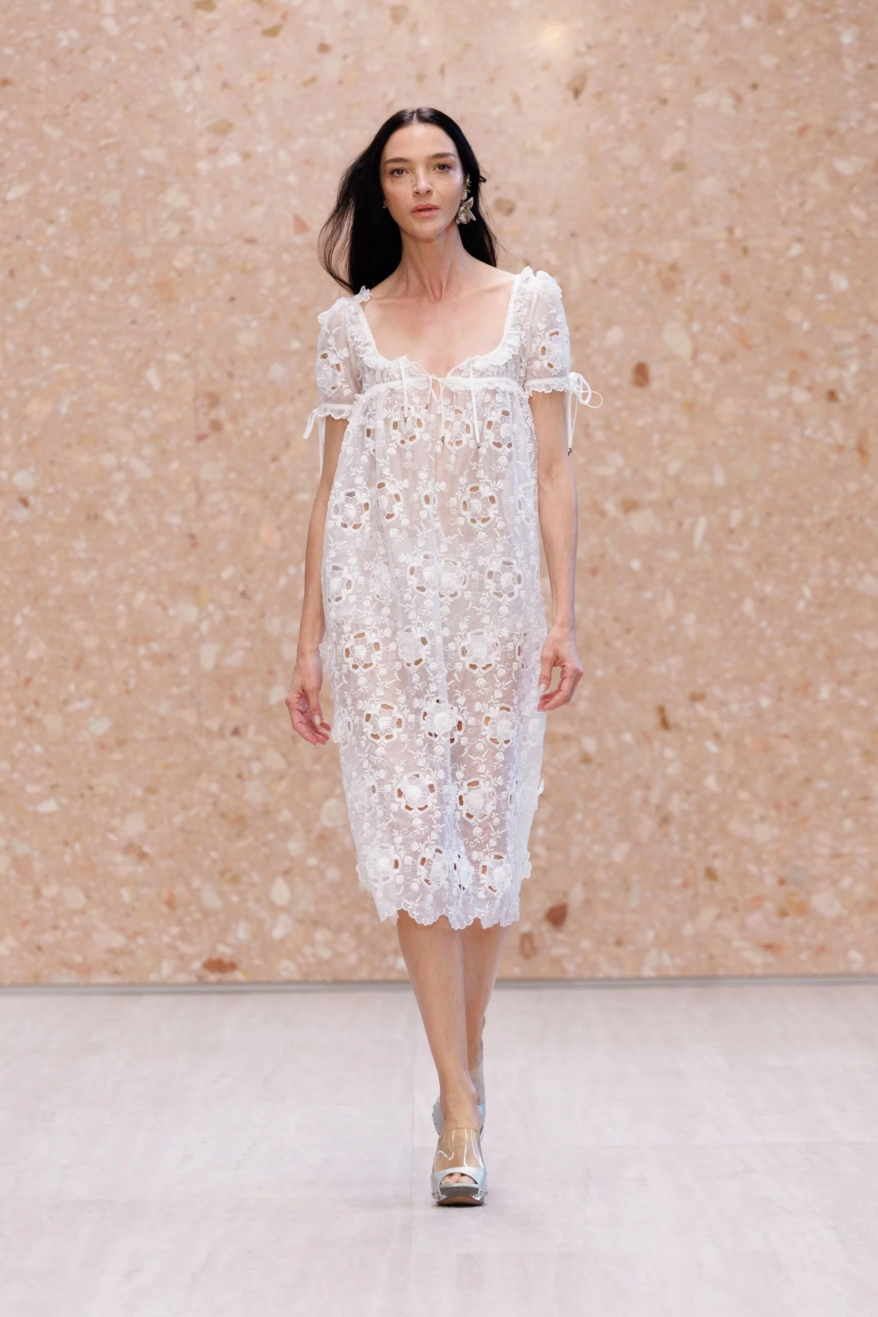 chloe-spring-2027-ready-to-wear-look-38-scaled.jpg