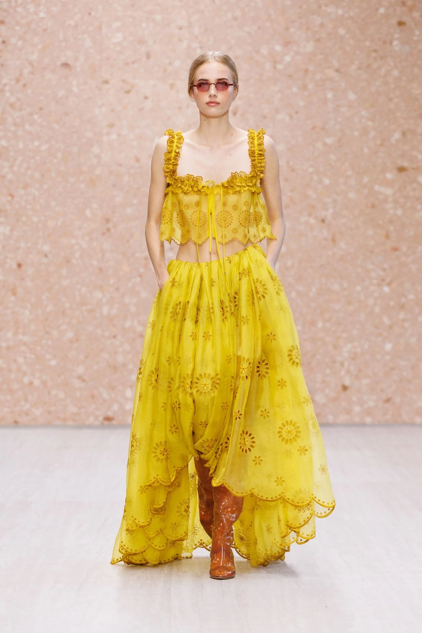 chloe-spring-2027-ready-to-wear-look-42-scaled.jpg