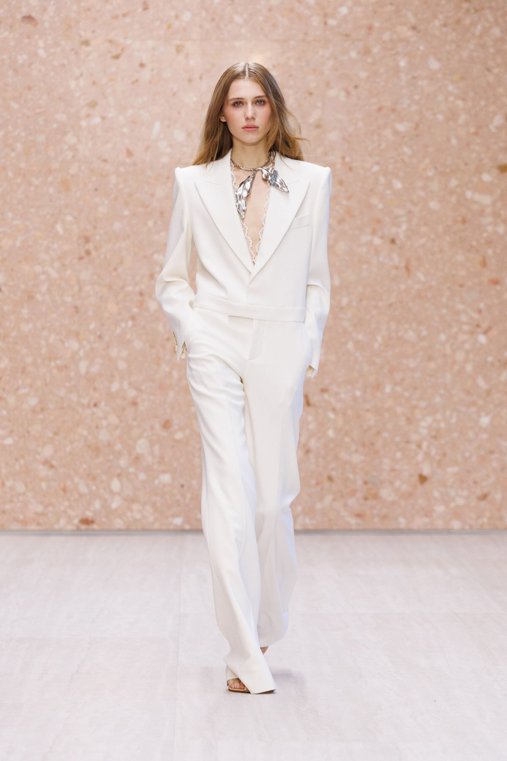 chloe-spring-2027-ready-to-wear-look-45-scaled.jpg