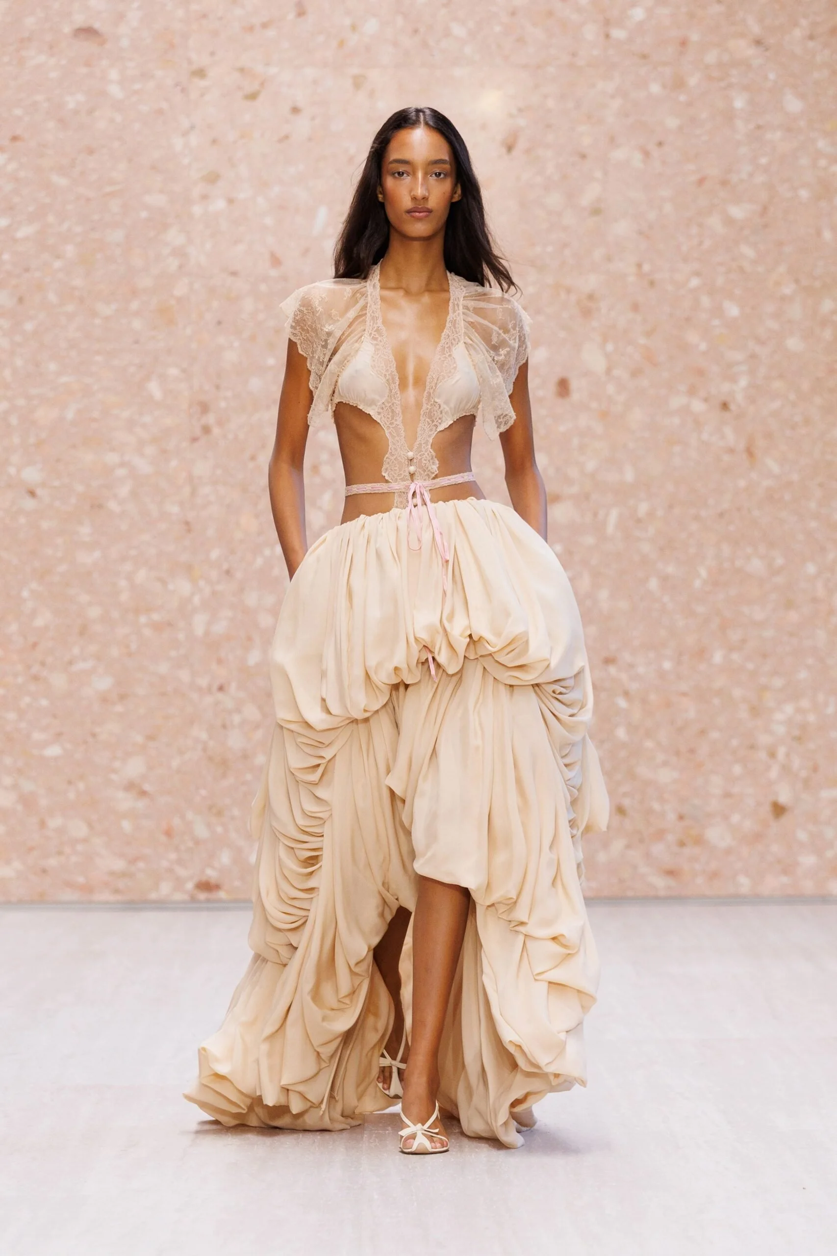 chloe-spring-2027-ready-to-wear-look-53-scaled.jpg