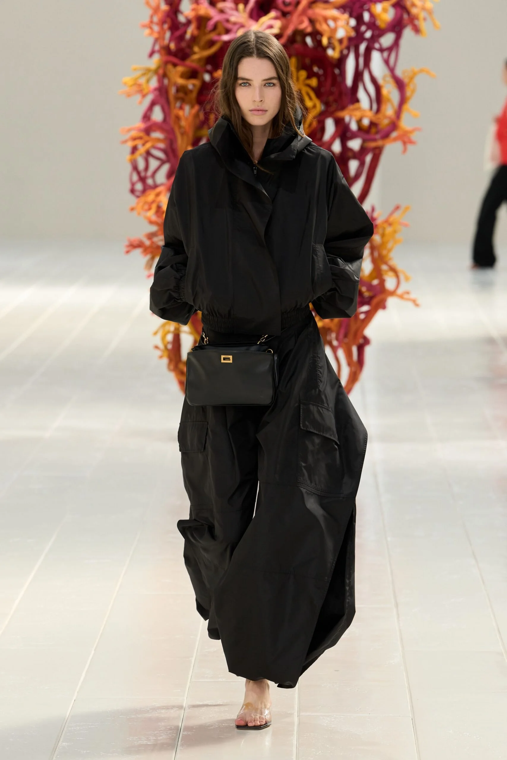 balenciaga-spring-2027-ready-to-wear-look-27-scaled.jpg