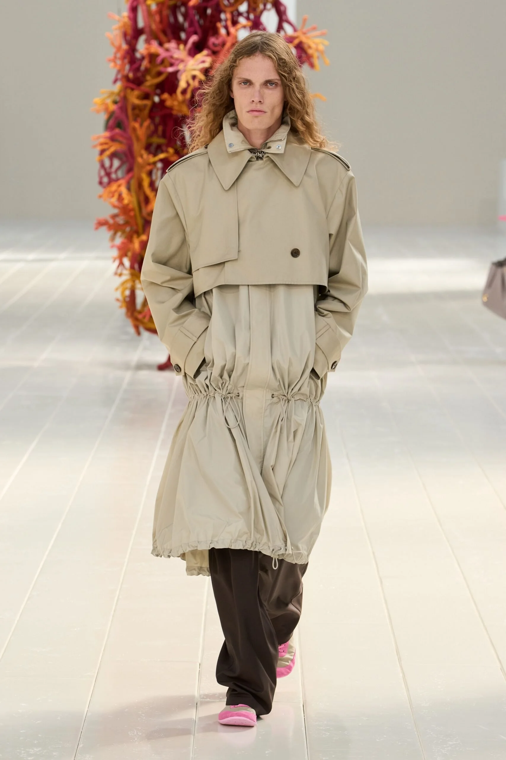 balenciaga-spring-2027-ready-to-wear-look-48-scaled.jpg