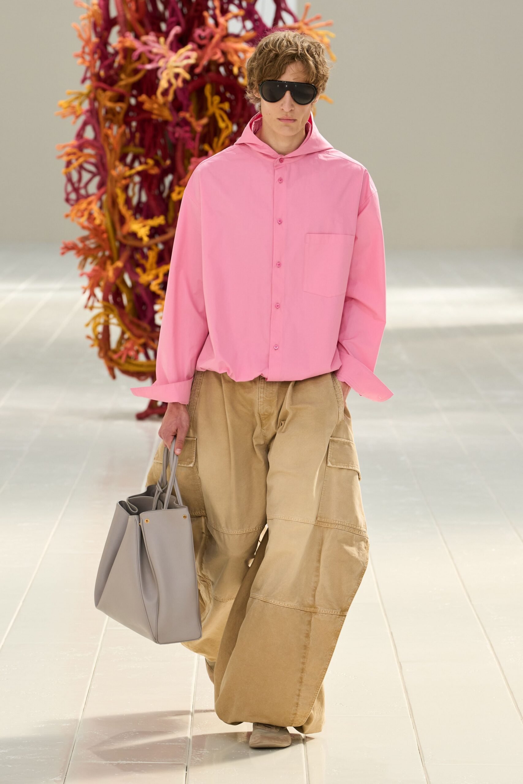 balenciaga-spring-2027-ready-to-wear-look-49-scaled.jpg