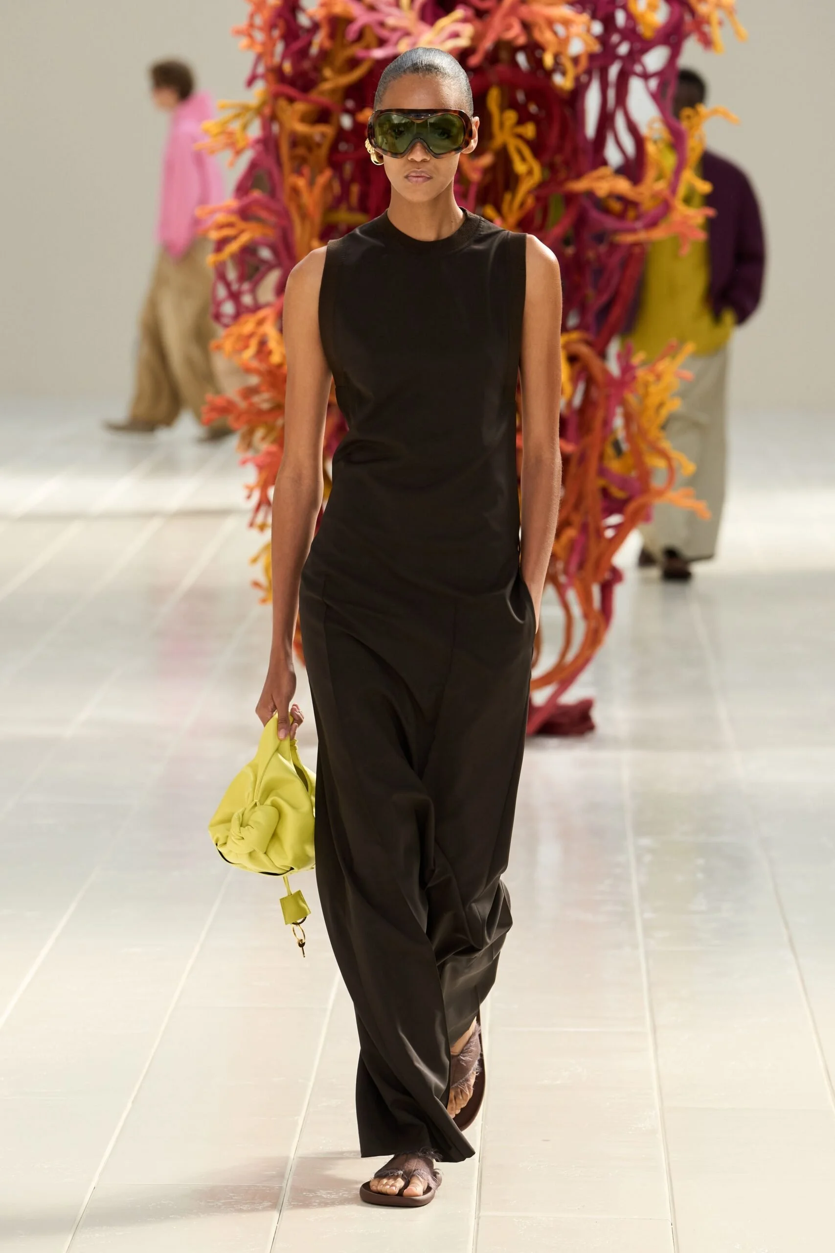 balenciaga-spring-2027-ready-to-wear-look-52-scaled.jpg