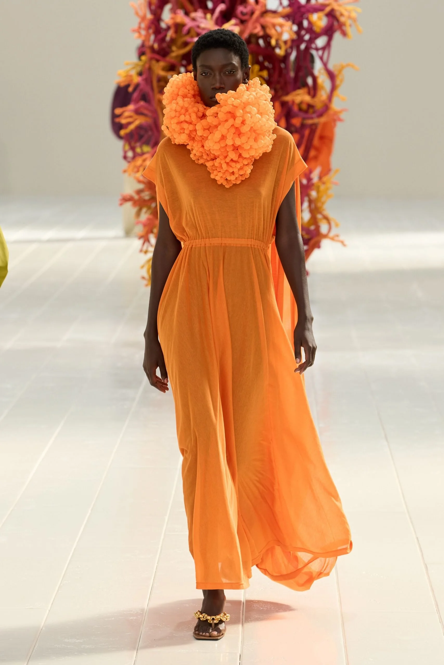 balenciaga-spring-2027-ready-to-wear-look-61-scaled.jpg