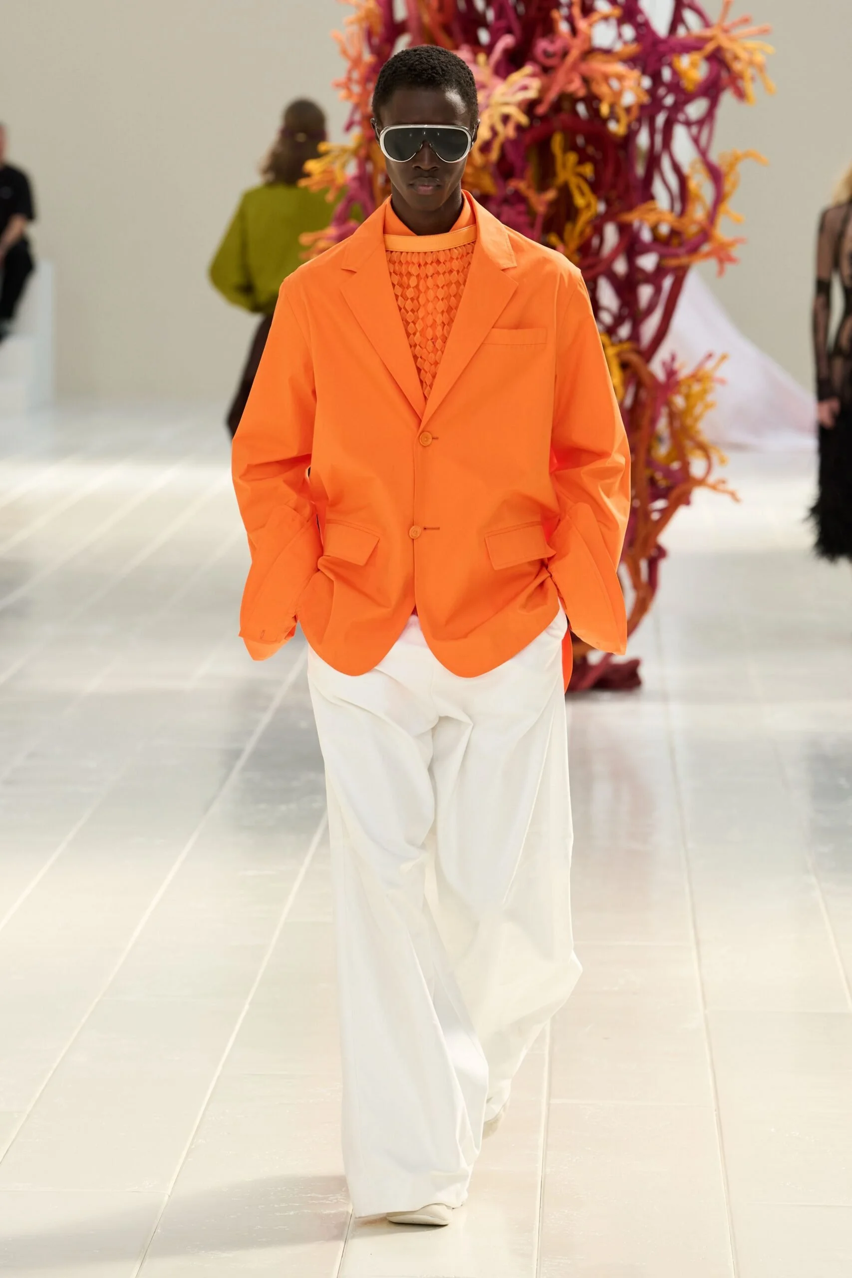 balenciaga-spring-2027-ready-to-wear-look-62-scaled.jpg