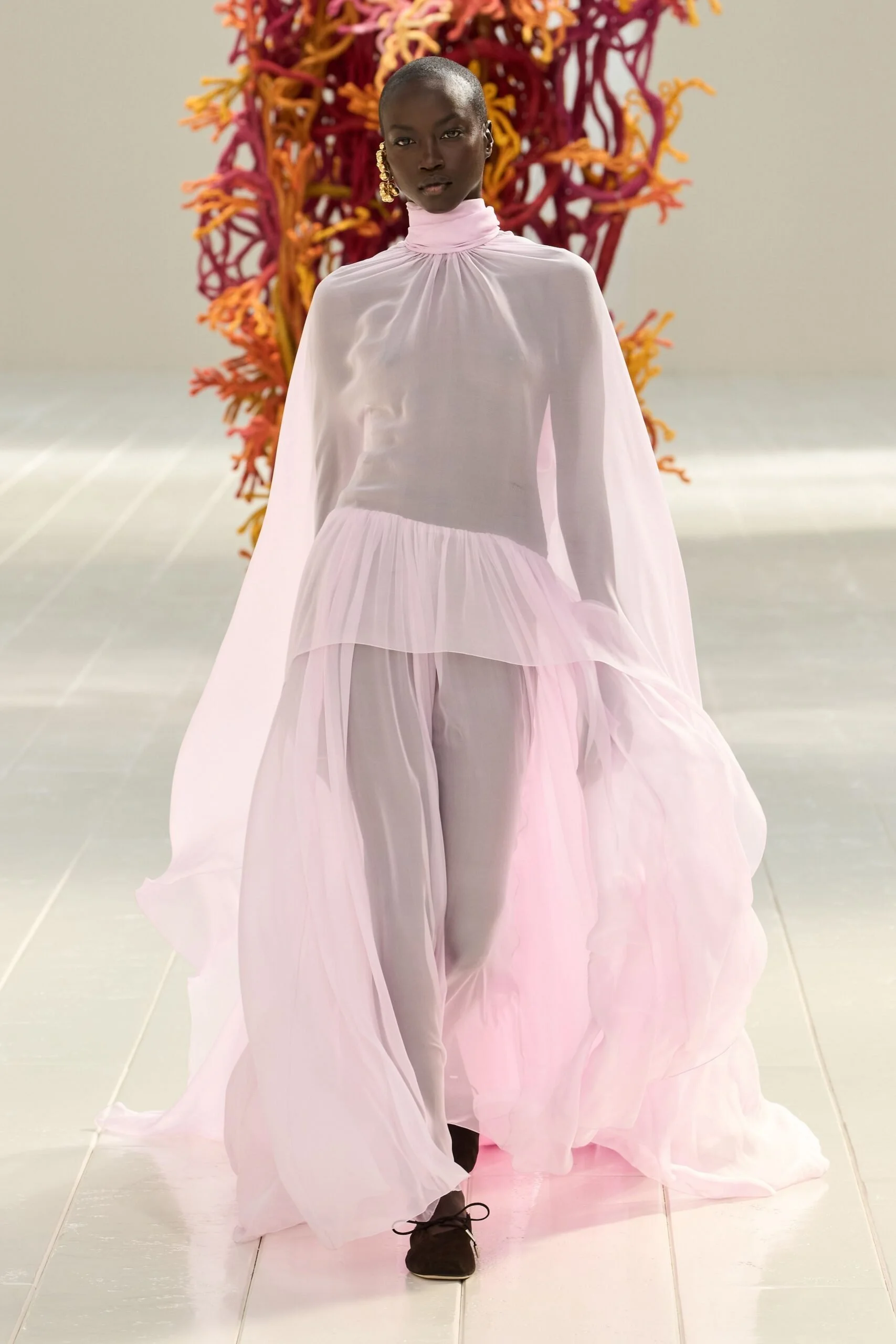 balenciaga-spring-2027-ready-to-wear-look-72-scaled.jpg