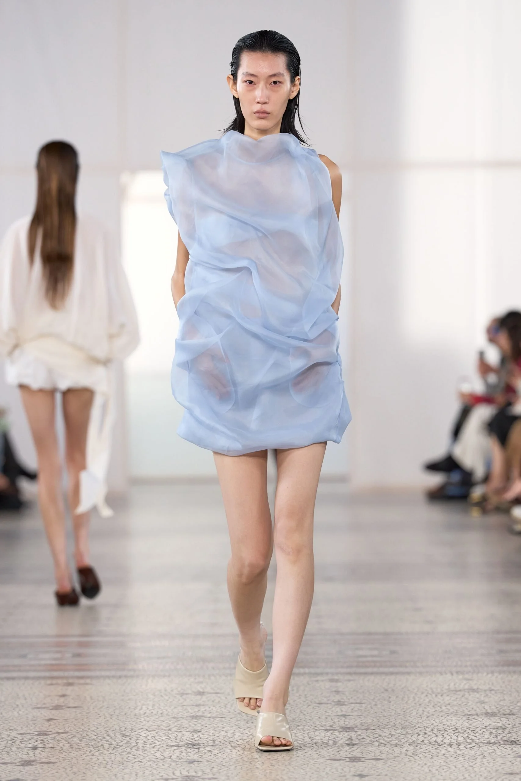 carven-spring-2027-ready-to-wear-look-04-scaled.jpg