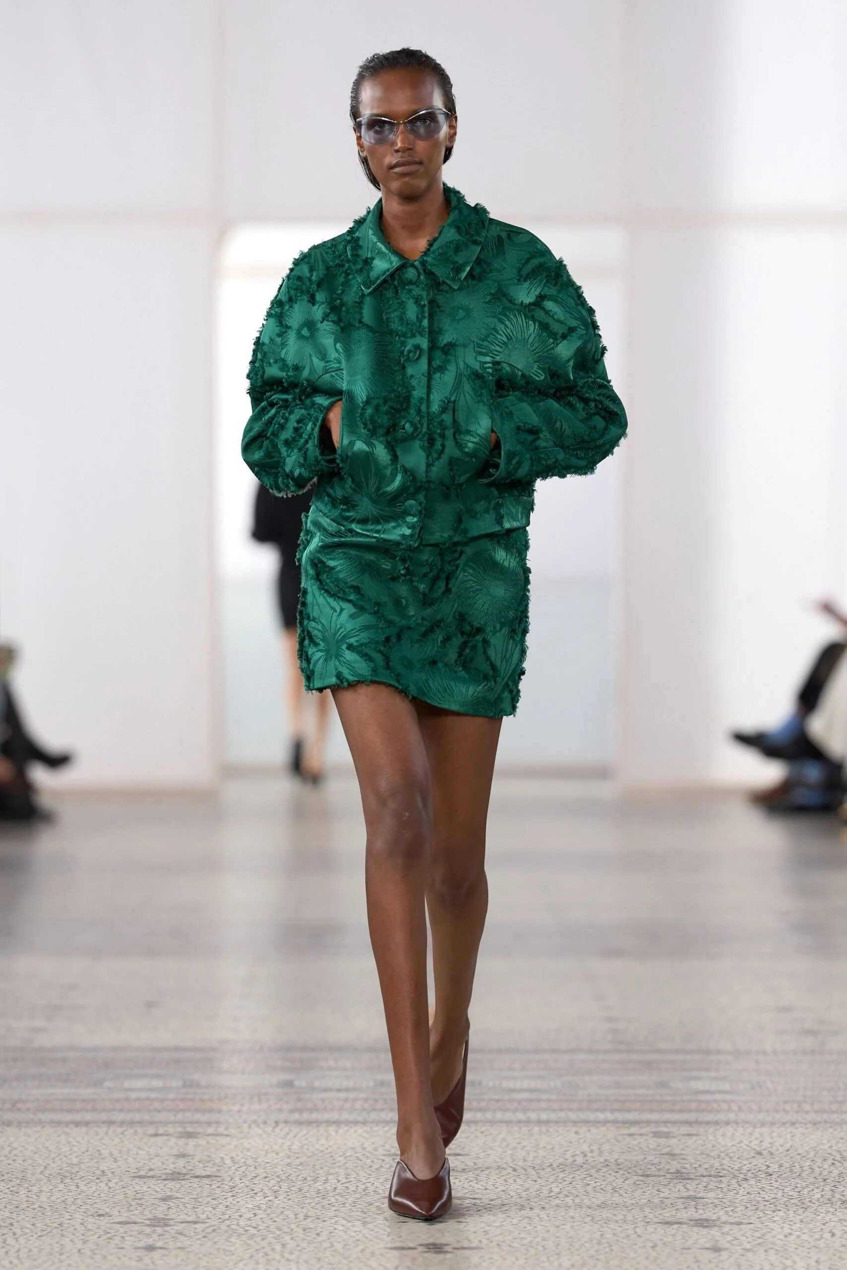 carven-spring-2027-ready-to-wear-look-10-scaled.jpg
