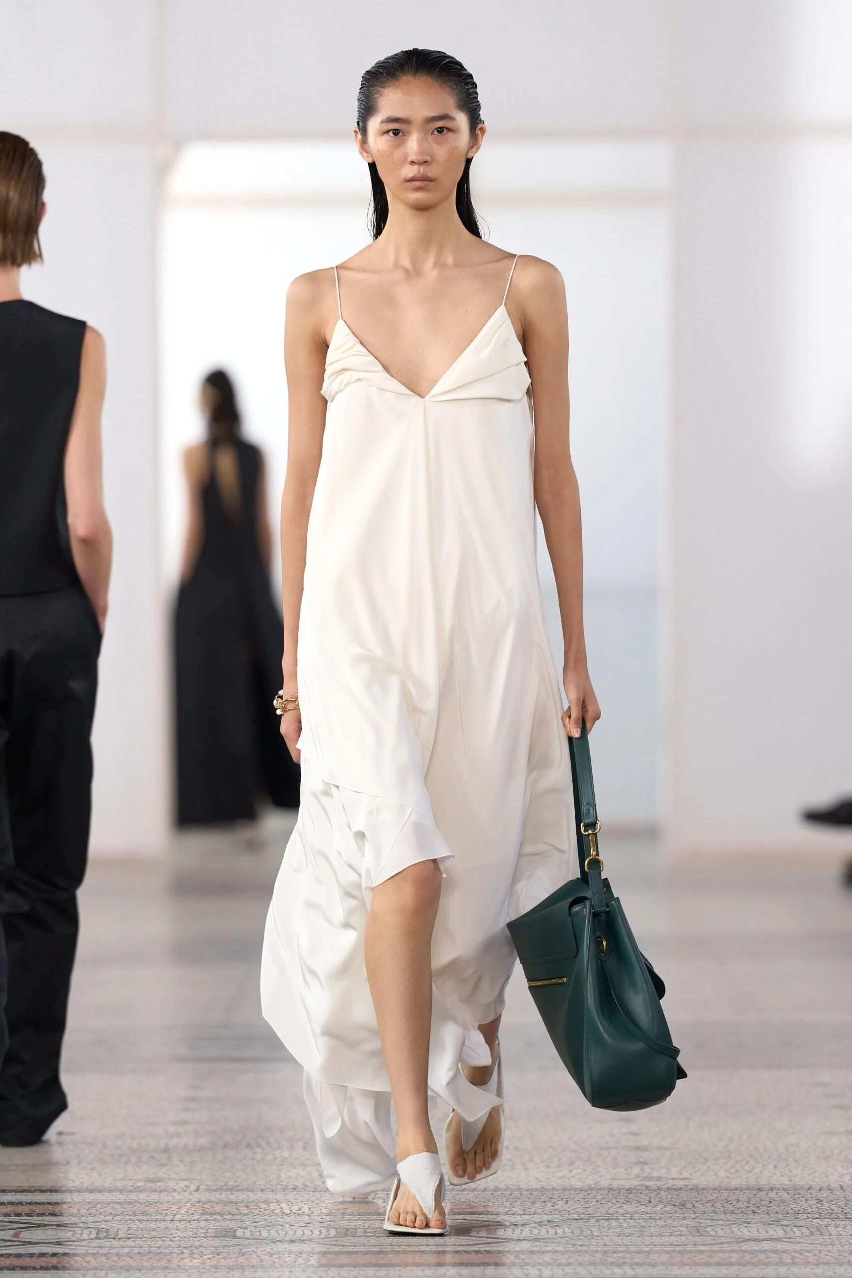 carven-spring-2027-ready-to-wear-look-30-scaled.jpg