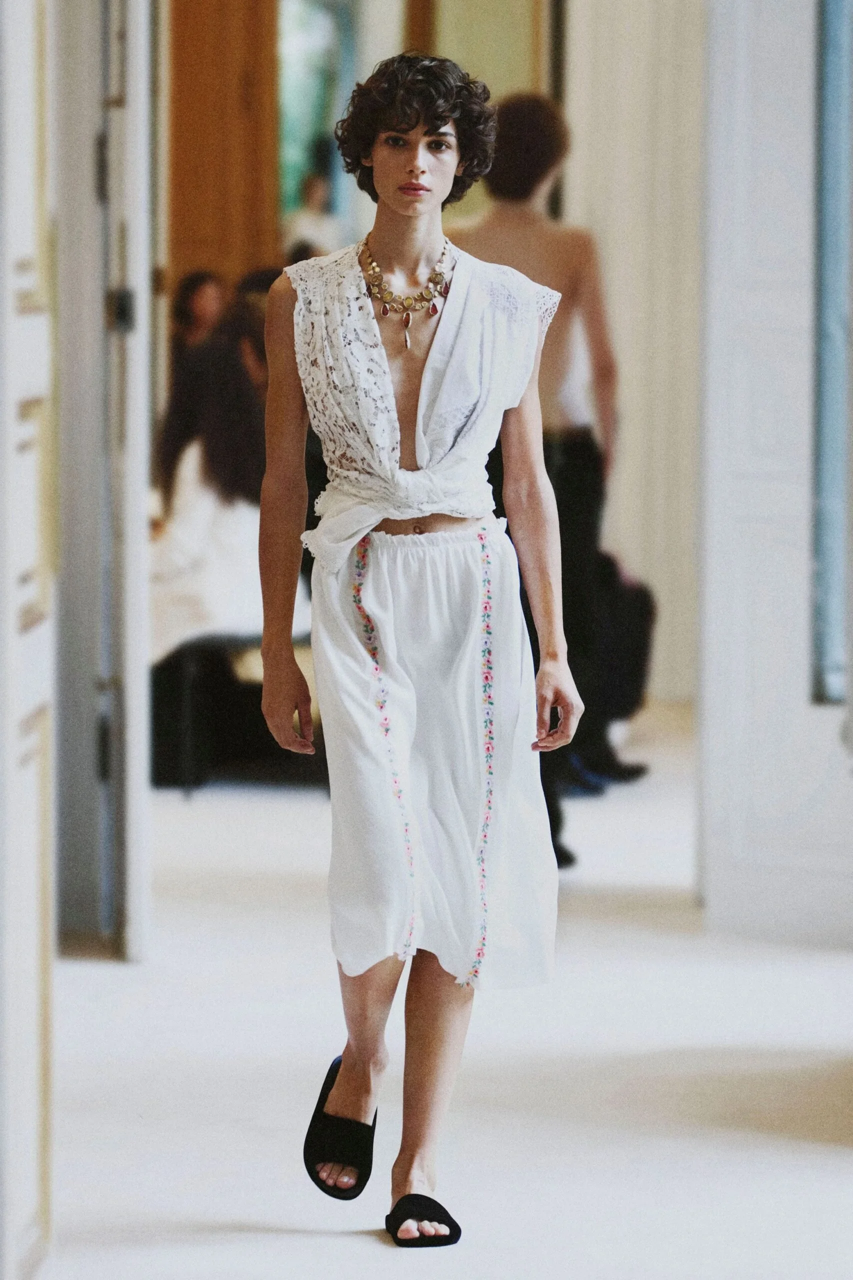 the-row-spring-2027-ready-to-wear-look-16-scaled.jpg