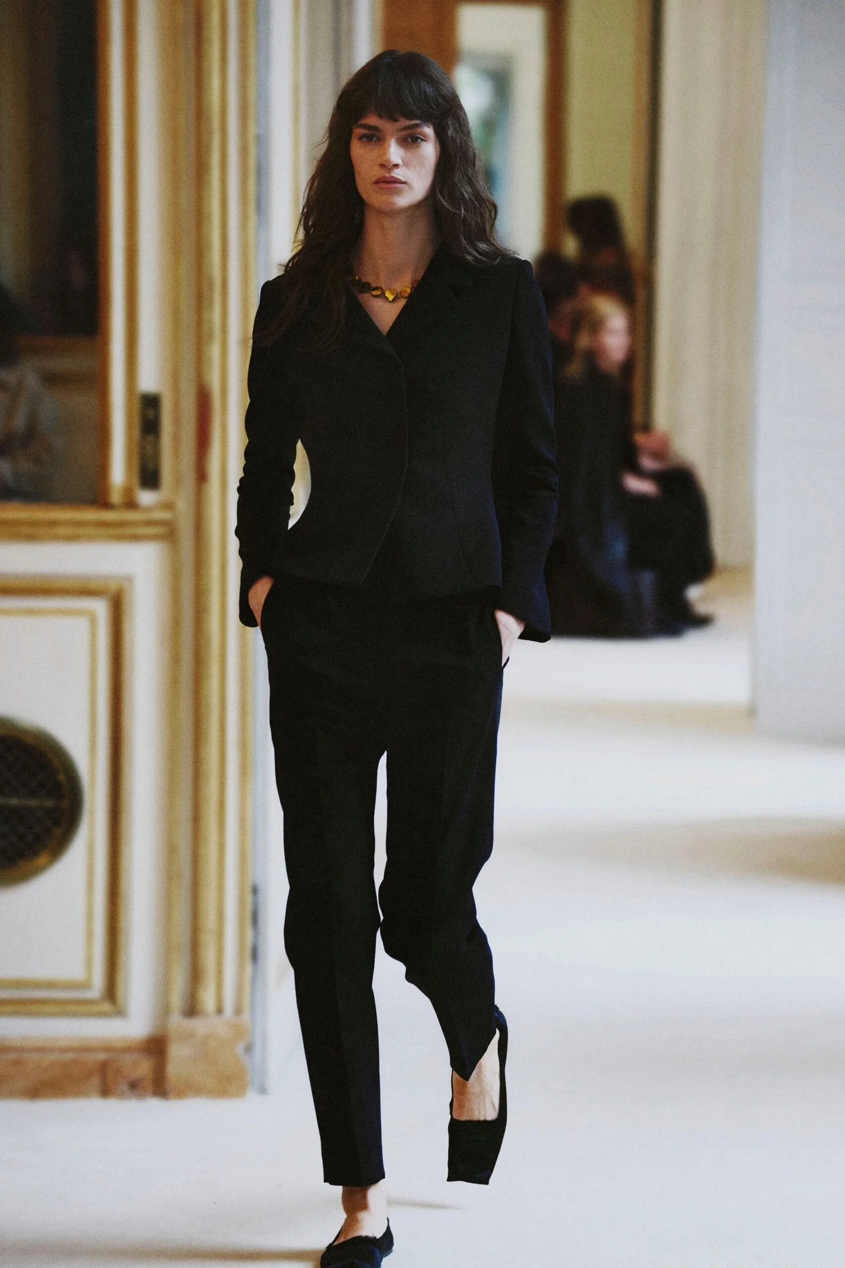 the-row-spring-2027-ready-to-wear-look-33-scaled.jpg
