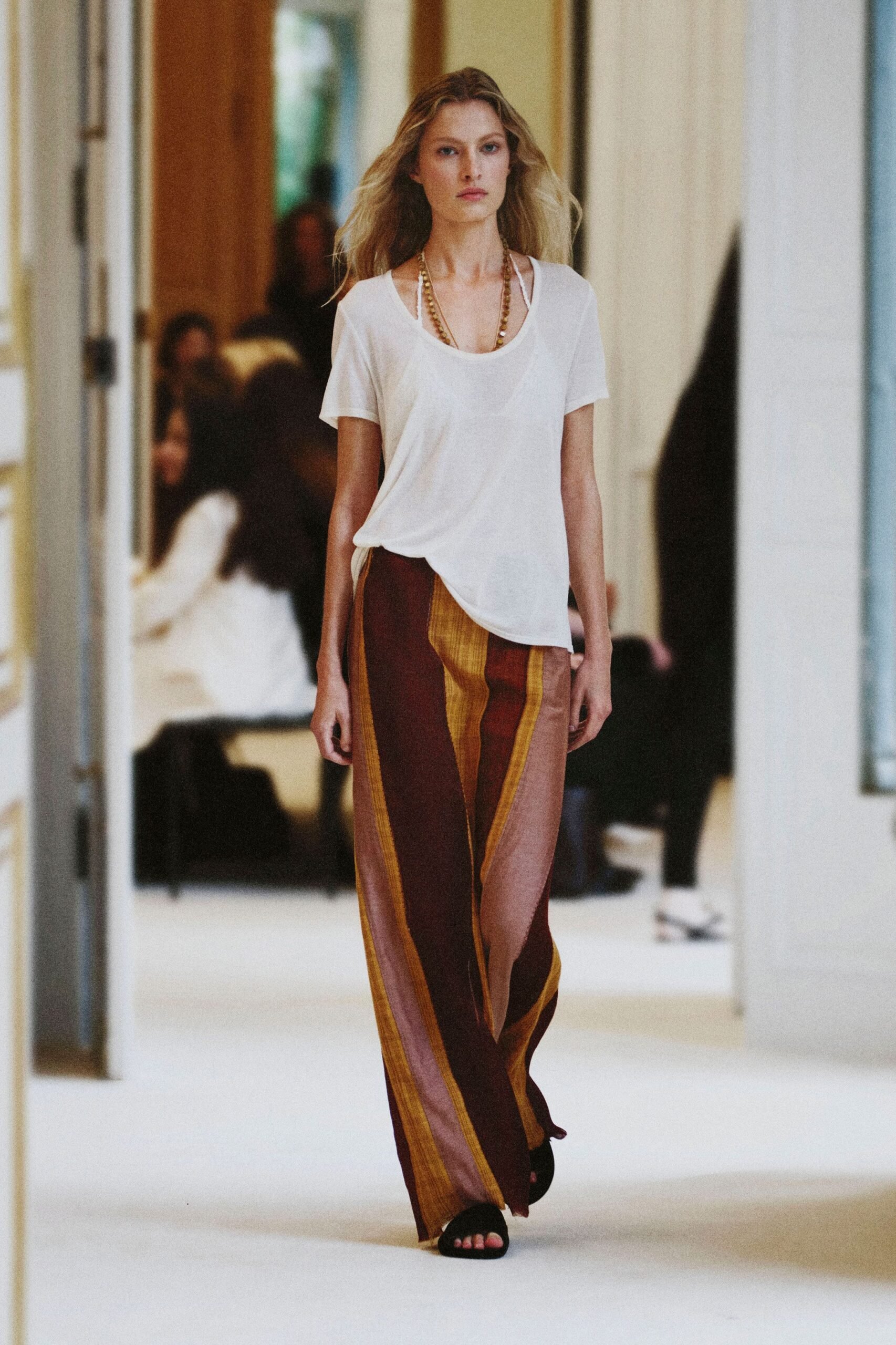 the-row-spring-2027-ready-to-wear-look-39-scaled.jpg