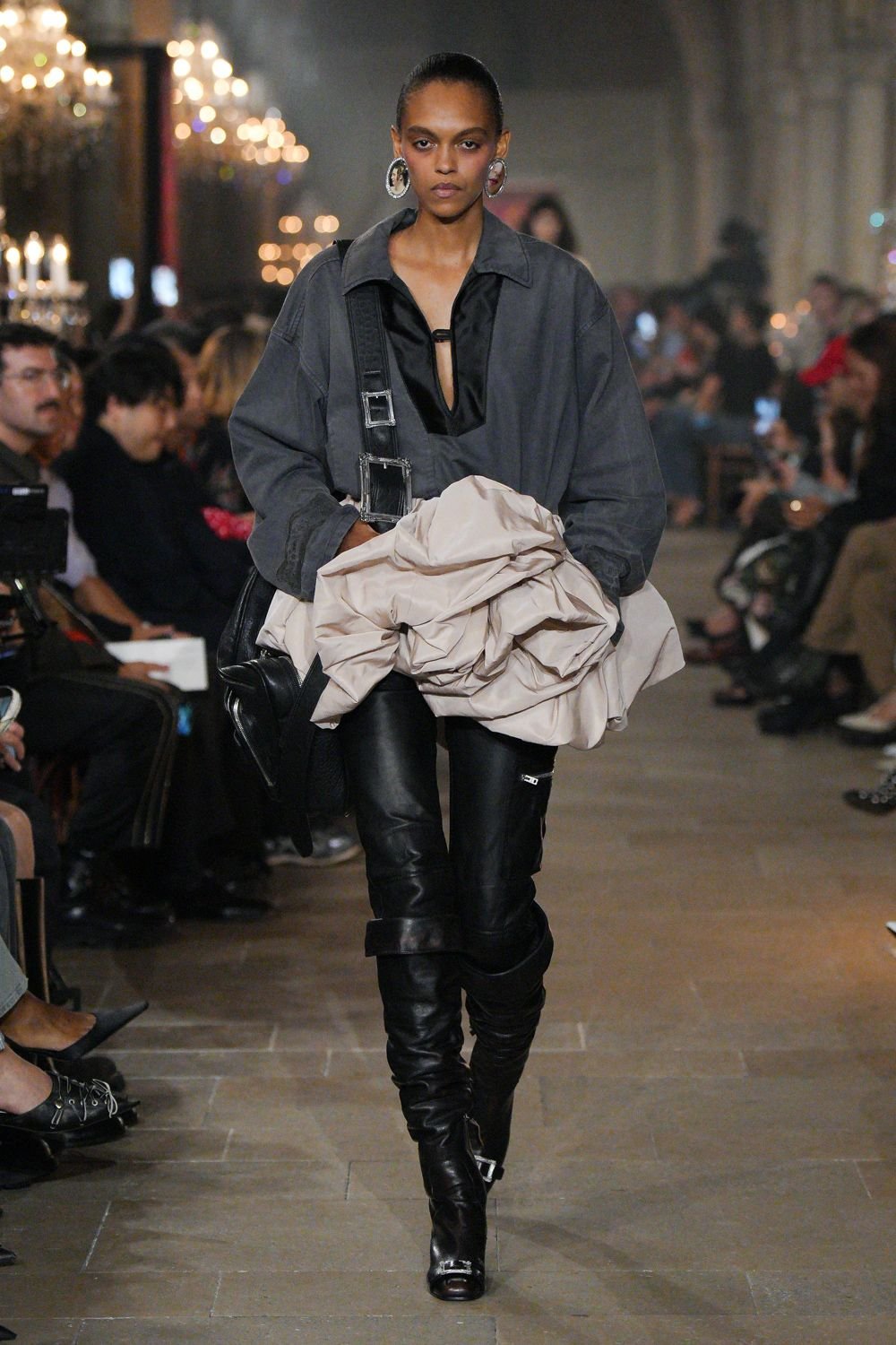 acne-studios-spring-2027-ready-to-wear-look-03.jpg