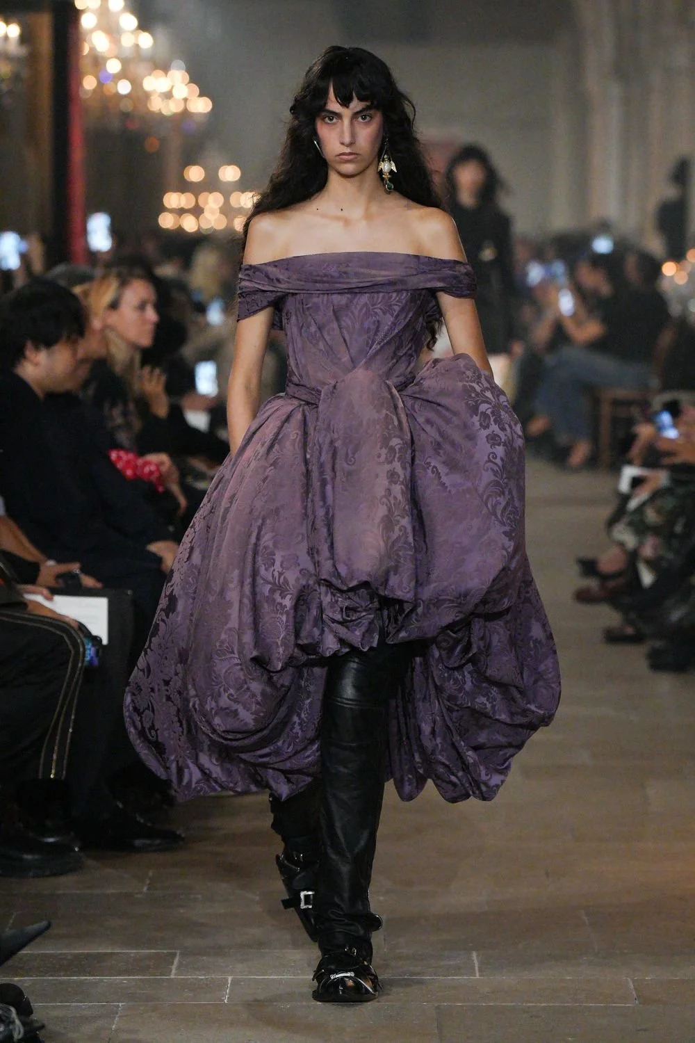 acne-studios-spring-2027-ready-to-wear-look-06.jpg