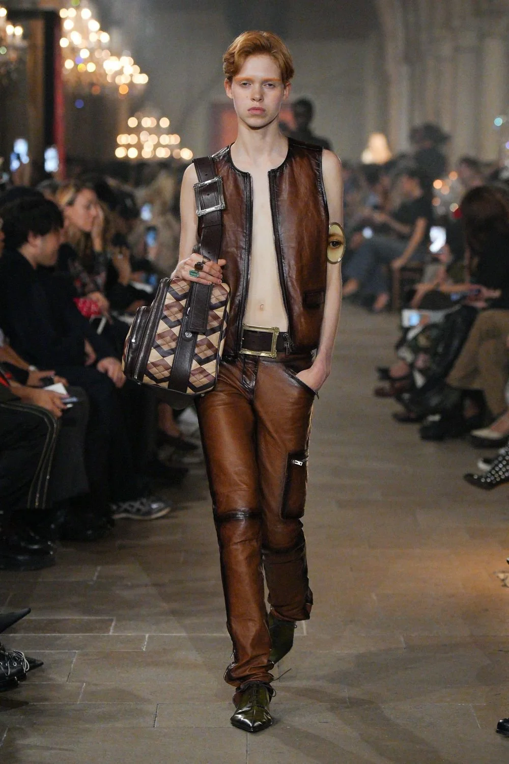 acne-studios-spring-2027-ready-to-wear-look-18.jpg