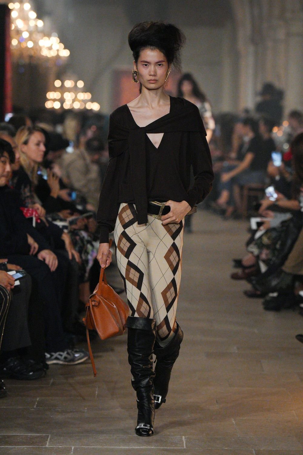 acne-studios-spring-2027-ready-to-wear-look-20.jpg