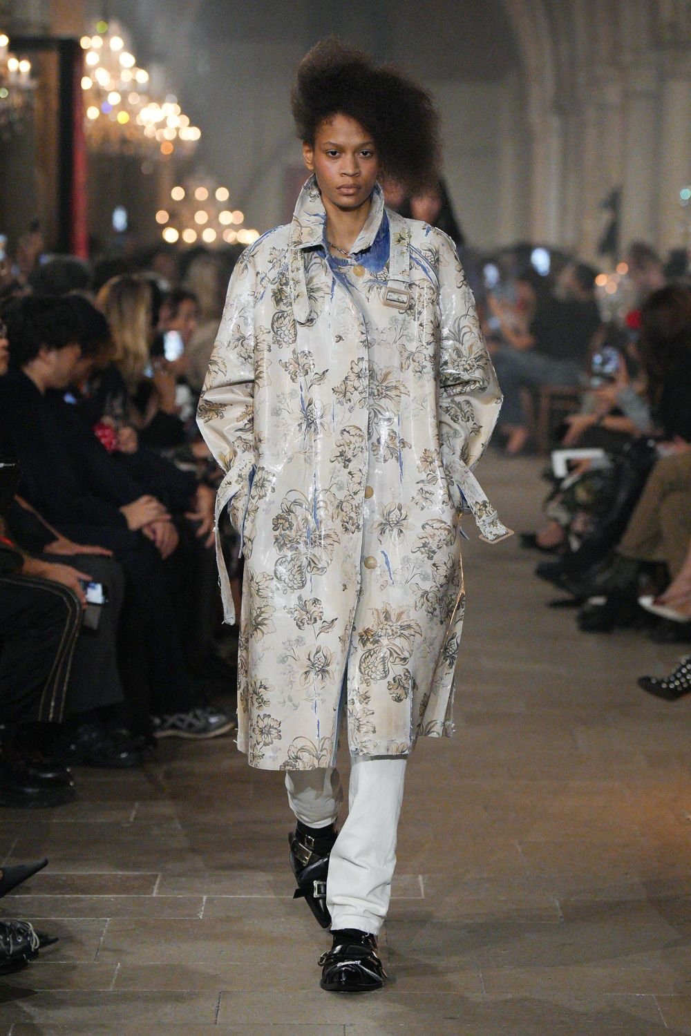 acne-studios-spring-2027-ready-to-wear-look-39.jpg