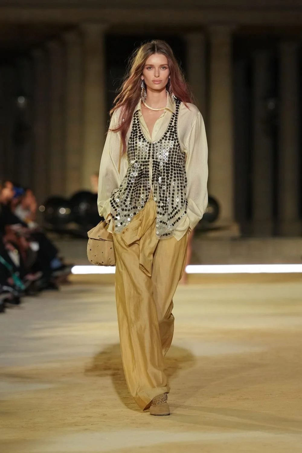 isabel-marant-spring-2027-ready-to-wear-look-16.jpg