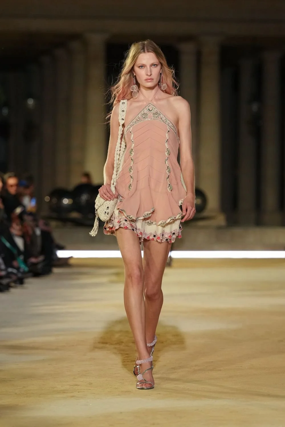 isabel-marant-spring-2027-ready-to-wear-look-19.jpg