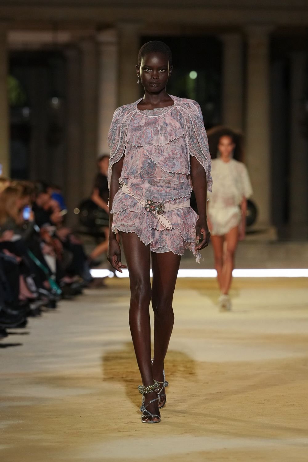 isabel-marant-spring-2027-ready-to-wear-look-30.jpg