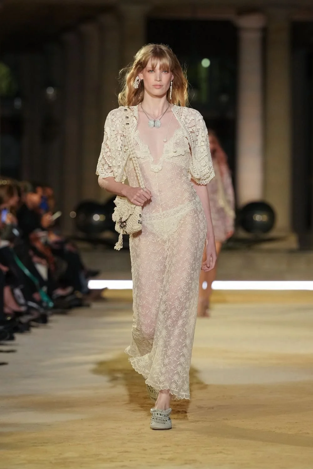 isabel-marant-spring-2027-ready-to-wear-look-33.jpg