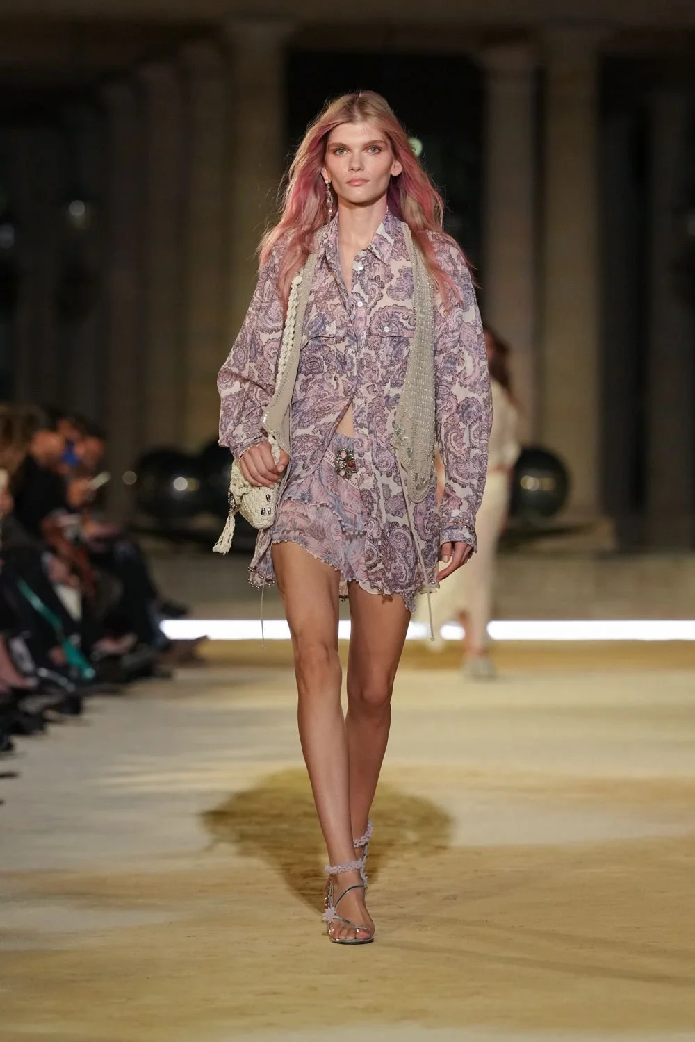 isabel-marant-spring-2027-ready-to-wear-look-34.jpg