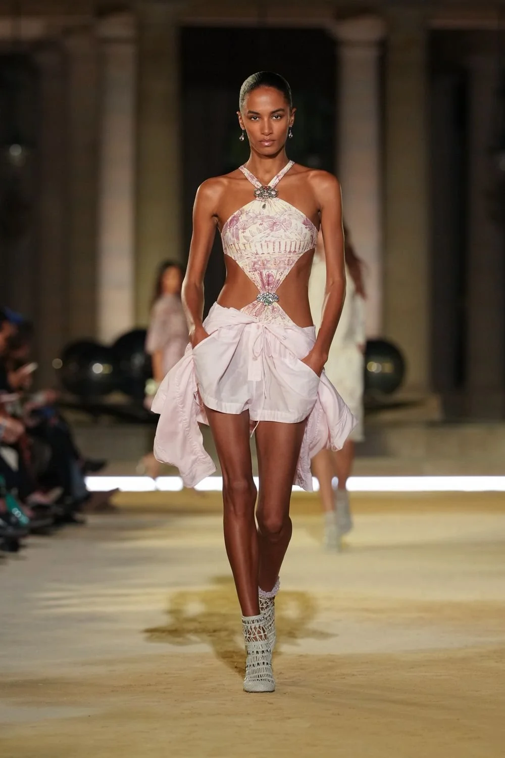 isabel-marant-spring-2027-ready-to-wear-look-40.jpg